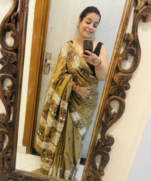 🤎 Dusky Brown Tassar Silk Saree – Timeless Beauty