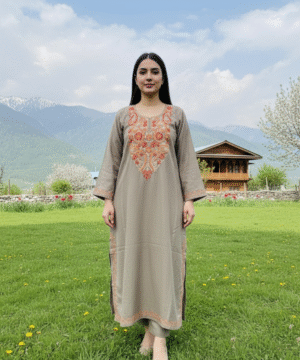 Aruniti Kashmiri Embroidered Pheran – Beige